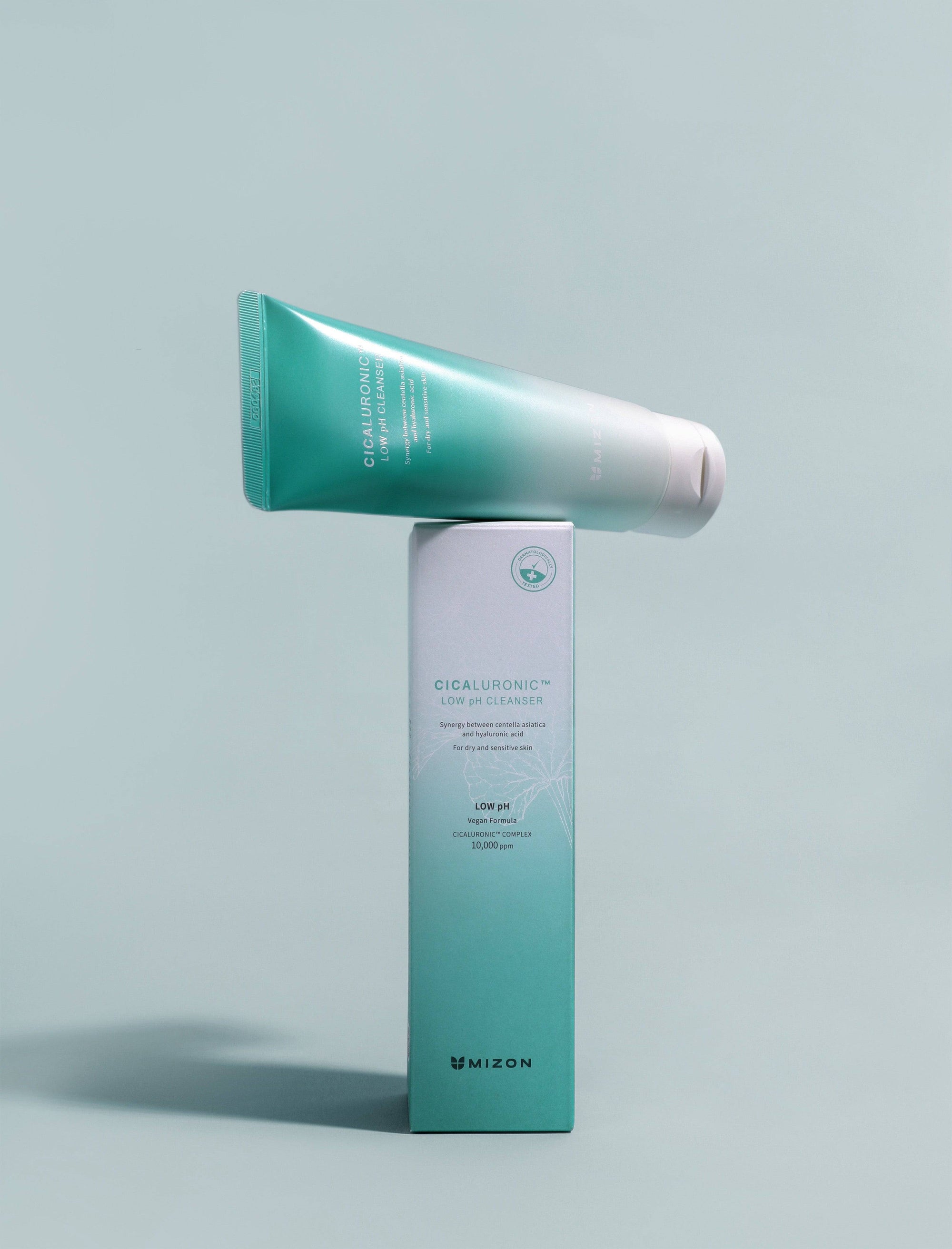 Mizon Cicaluronic Low pH Cleanser - Auryn Skin